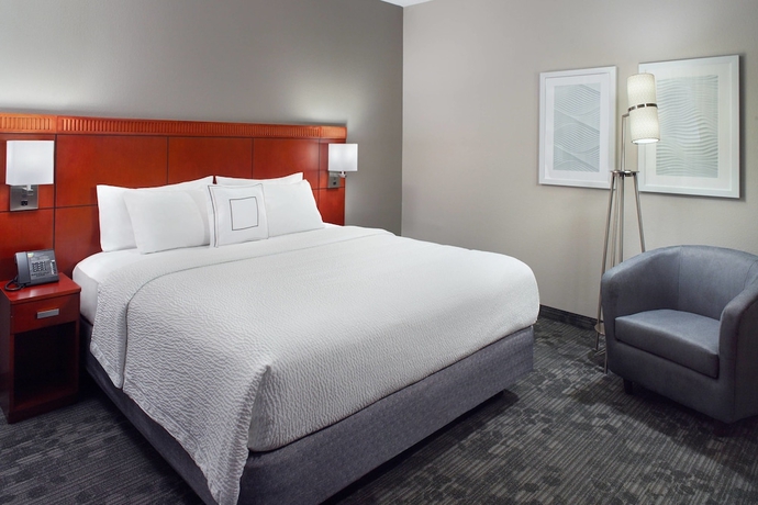 Imagen de la habitación del Hotel Courtyard By Marriott Greensboro. Foto 12