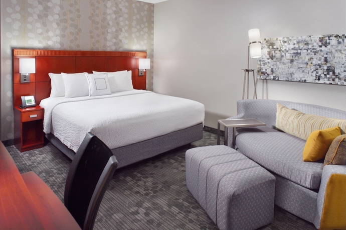 Imagen de la habitación del Hotel Courtyard By Marriott Greensboro. Foto 13