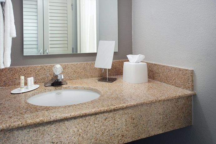 Imagen de la habitación del Hotel Courtyard By Marriott Greensboro. Foto 15