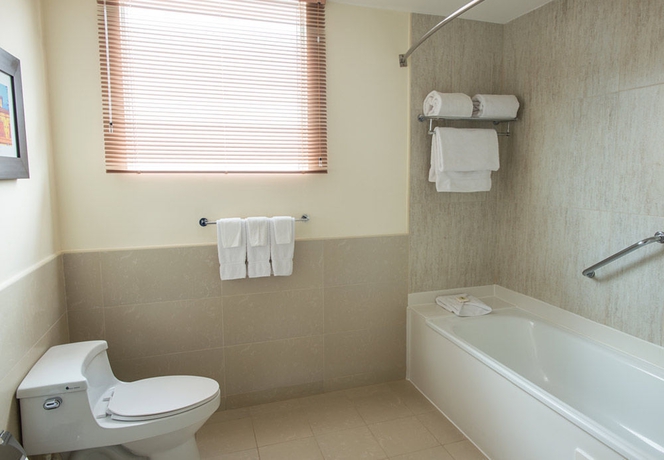 Imagen de la habitación del Hotel Courtyard By Marriott Guayaquil. Foto 4