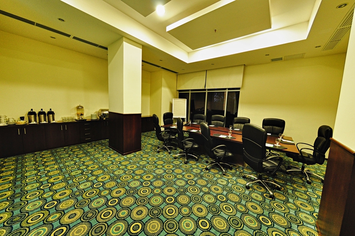 Imagen de los interiores del Hotel Courtyard By Marriott Guayaquil. Foto 9