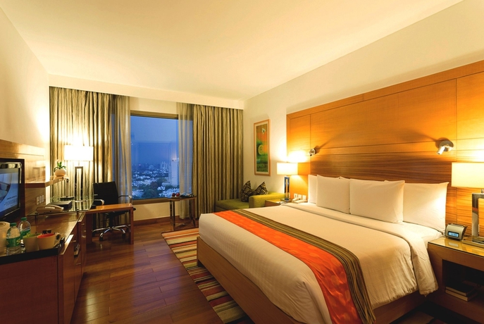 Imagen de la habitación del Hotel Courtyard By Marriott Gurugram Downtown. Foto 11