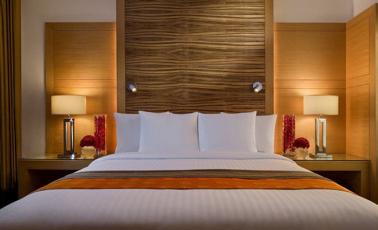 Imagen de la habitación del Hotel Courtyard By Marriott Gurugram Downtown. Foto 13