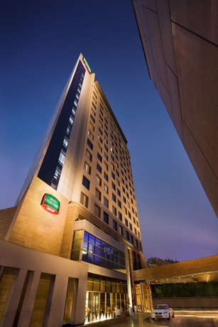 Imagen general del Hotel Courtyard By Marriott Gurugram Downtown. Foto 3