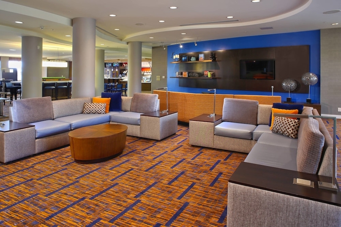 Imagen general del Hotel Courtyard By Marriott Hamilton, Hamilton . Foto 1