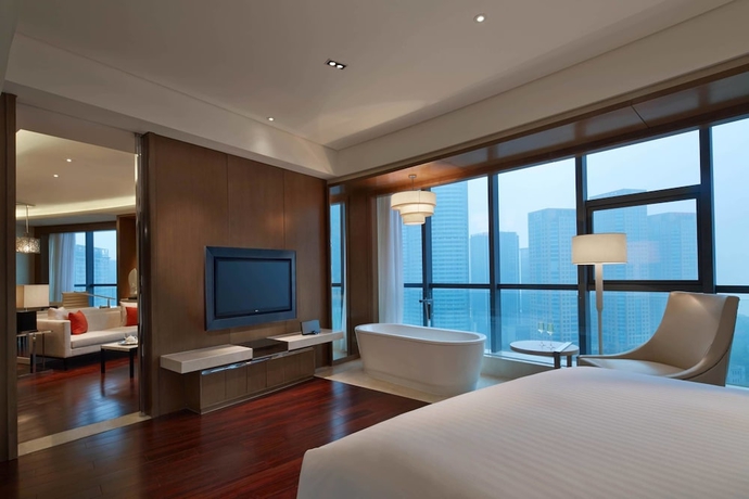 Imagen de la habitación del Hotel Courtyard By Marriott Hangzhou Qianjiang. Foto 13