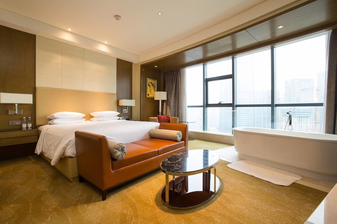 Imagen de la habitación del Hotel Courtyard By Marriott Hangzhou Qianjiang. Foto 14