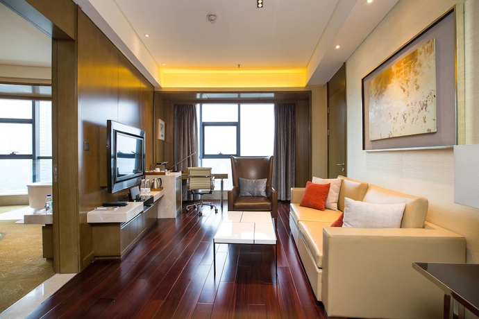 Imagen de la habitación del Hotel Courtyard By Marriott Hangzhou Qianjiang. Foto 15