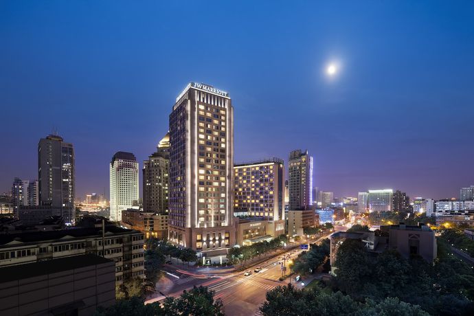 Imagen de los exteriores del Hotel Courtyard By Marriott Hangzhou Wulin. Foto 15