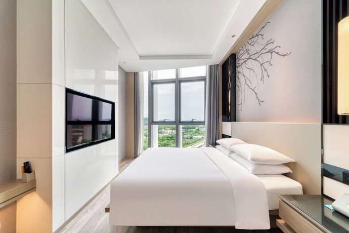 Imagen de la habitación del Hotel Courtyard By Marriott Hangzhou Xihu. Foto 7