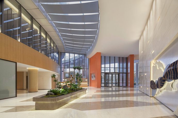 Imagen de los interiores del Hotel Courtyard By Marriott Hangzhou Xihu. Foto 16