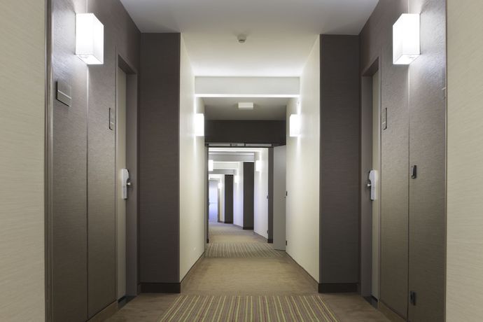 Imagen de los interiores del Hotel Courtyard By Marriott Hannover Maschsee. Foto 15