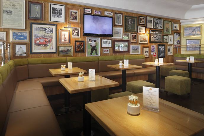 Imagen del bar/restaurante del Hotel Courtyard By Marriott Hannover Maschsee. Foto 6