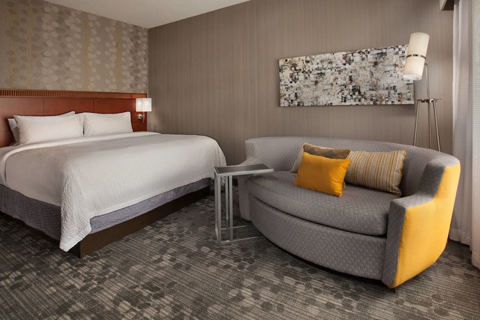 Imagen de la habitación del Hotel Courtyard By Marriott Harrisburg Hershey. Foto 13