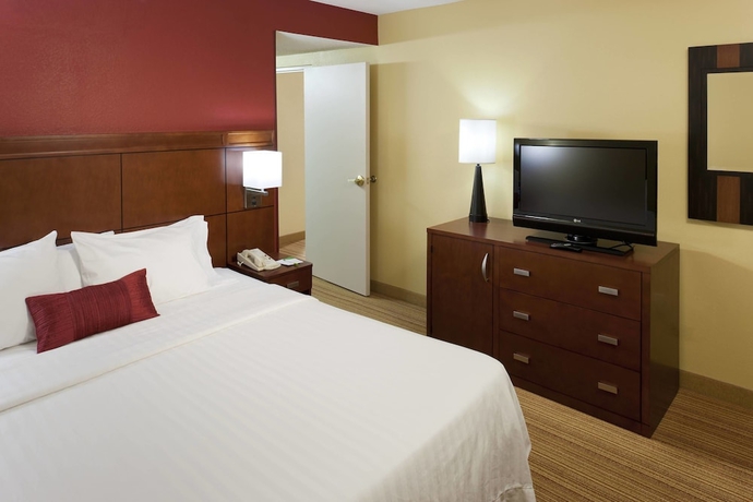 Imagen de la habitación del Hotel Courtyard By Marriott Harrisonburg. Foto 14