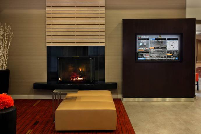 Imagen de los interiores del Hotel Courtyard By Marriott Hartford Cromwell. Foto 14