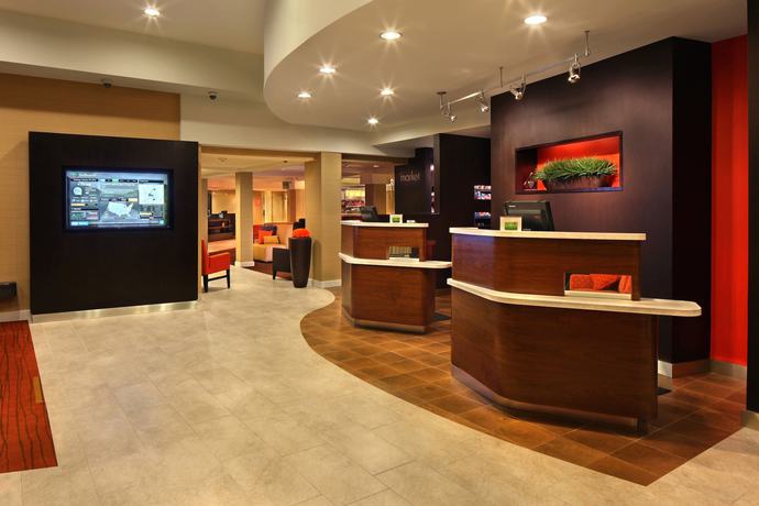 Imagen de los interiores del Hotel Courtyard By Marriott Hartford Cromwell. Foto 15