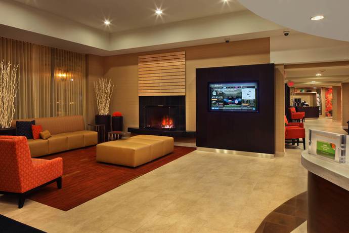 Imagen de los interiores del Hotel Courtyard By Marriott Hartford Cromwell. Foto 17
