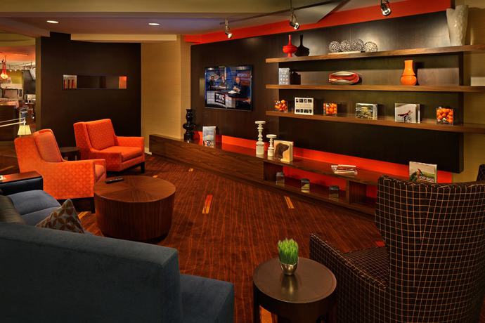 Imagen del bar/restaurante del Hotel Courtyard By Marriott Hartford Cromwell. Foto 5