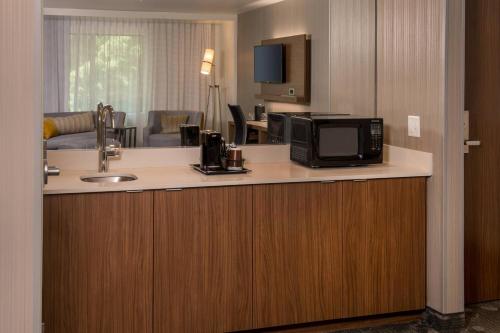 Imagen general del Hotel Courtyard By Marriott Hershey Chocolate Avenue. Foto 10