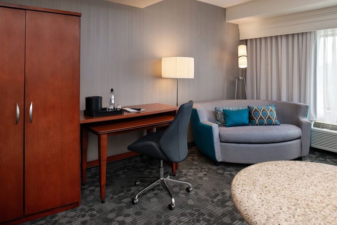 Imagen de la habitación del Hotel Courtyard By Marriott High Point. Foto 4