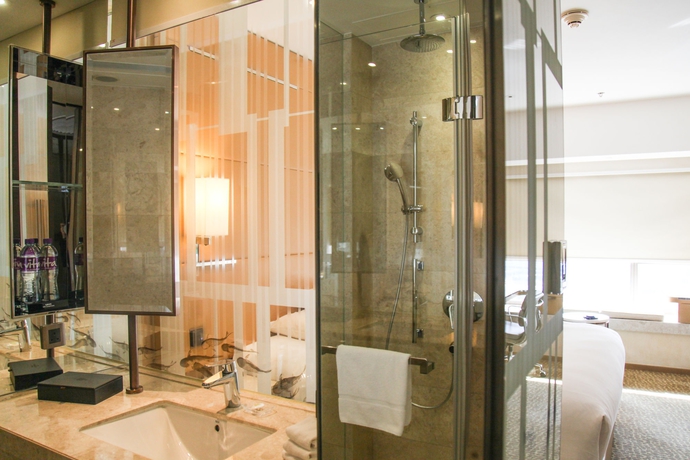 Imagen de la habitación del Hotel Courtyard By Marriott Hong Kong Sha Tin. Foto 10