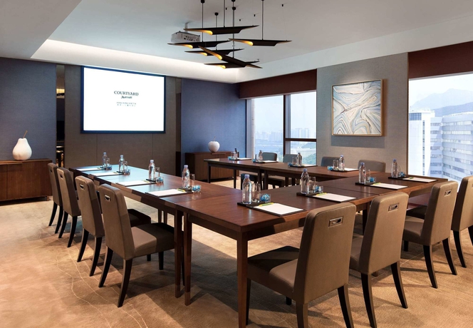 Imagen de los interiores del Hotel Courtyard By Marriott Hong Kong Sha Tin. Foto 13