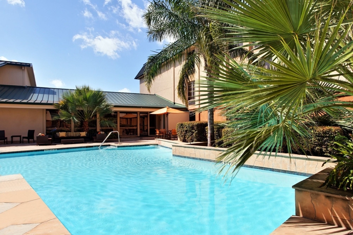 Imagen de la piscina del Hotel Courtyard By Marriott Houston Brookhollow. Foto 14