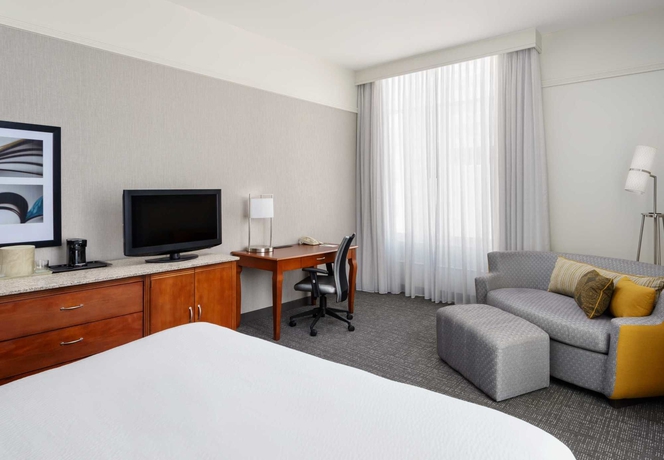 Imagen de la habitación del Hotel Courtyard By Marriott Houston Downtown/convention Center. Foto 2