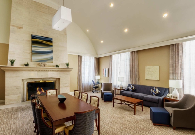 Imagen de los interiores del Hotel Courtyard By Marriott Houston Downtown/convention Center. Foto 16