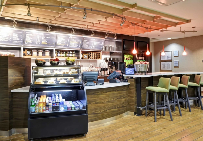 Imagen del bar/restaurante del Hotel Courtyard By Marriott Houston I-10 West/energy Corridor. Foto 3