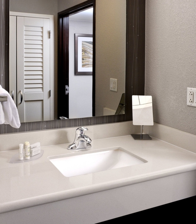 Imagen de la habitación del Hotel Courtyard By Marriott Houston Northwest. Foto 8