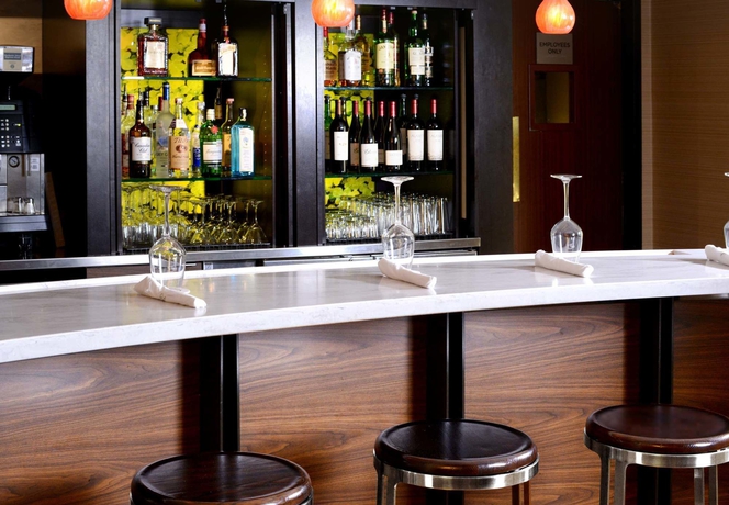 Imagen del bar/restaurante del Hotel Courtyard By Marriott Houston Northwest. Foto 3