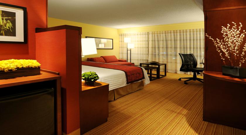 Imagen de la habitación del Hotel Courtyard By Marriott Houston Pearland. Foto 3