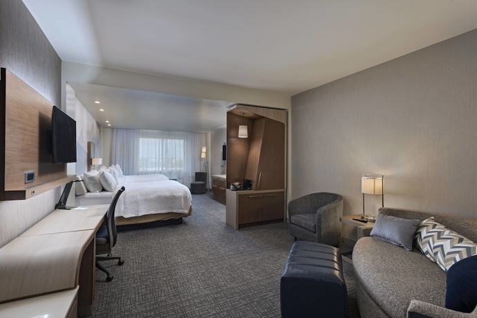Imagen de la habitación del Hotel Courtyard By Marriott Houston Sugar Land/lake Pointe. Foto 15