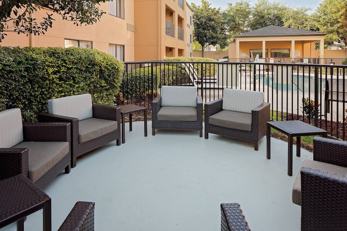 Imagen general del Hotel Courtyard By Marriott Houston Westchase. Foto 4