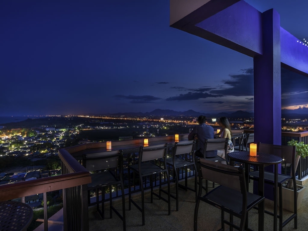 Imagen general del Hotel Courtyard By Marriott Hua Hin at Cha Am Beach. Foto 6