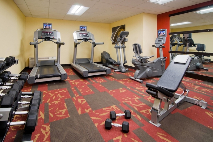 Imagen de los interiores del Hotel Courtyard By Marriott Huntsville University Drive. Foto 18
