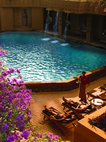 Imagen de la piscina del Hotel Courtyard By Marriott Hyderabad. Foto 16