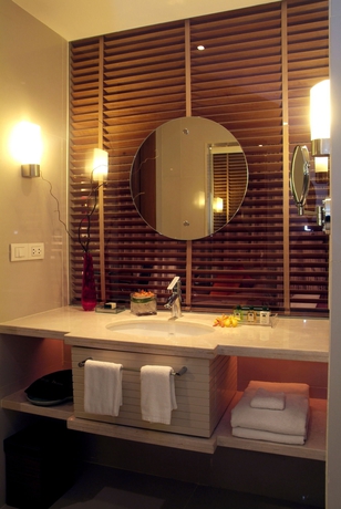 Imagen de la habitación del Hotel Courtyard By Marriott Hyderabad. Foto 9