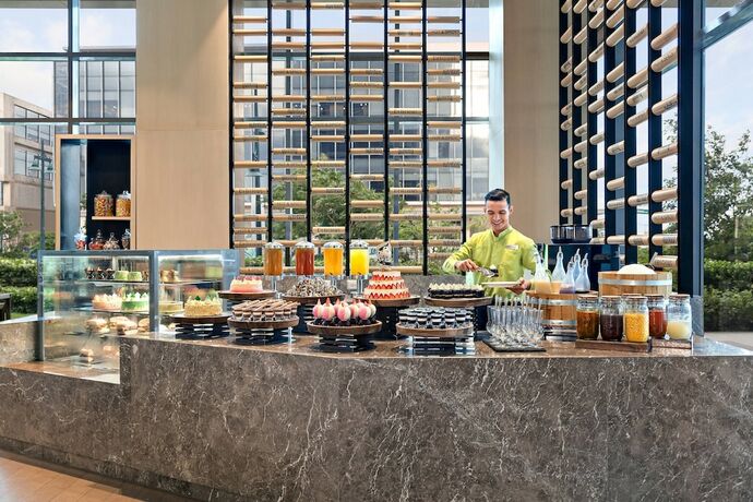 Imagen general del Hotel Courtyard By Marriott Iloilo. Foto 7