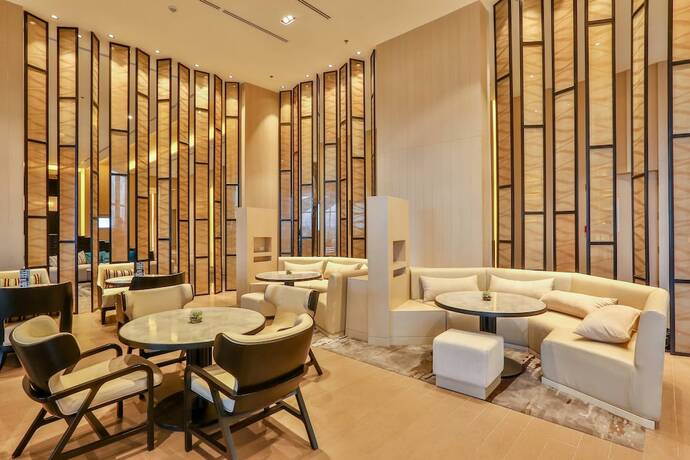 Imagen general del Hotel Courtyard By Marriott Iloilo. Foto 12