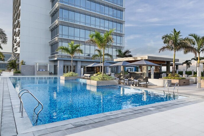 Imagen general del Hotel Courtyard By Marriott Iloilo. Foto 4