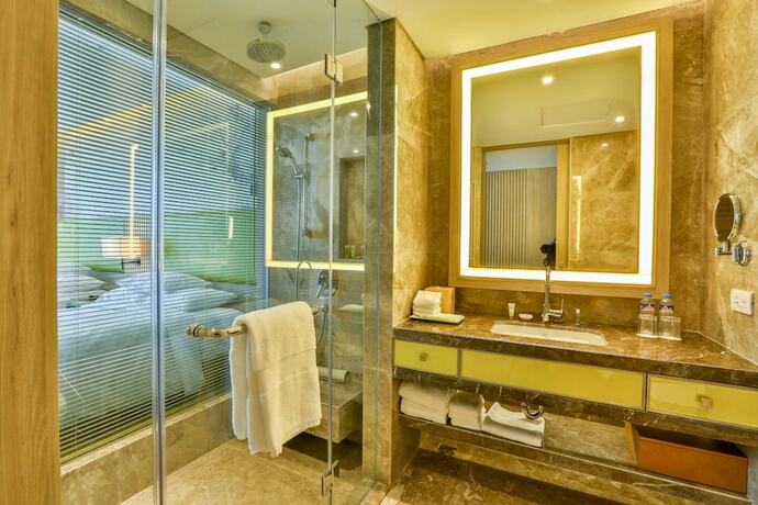 Imagen de la habitación del Hotel Courtyard By Marriott Iloilo. Foto 18