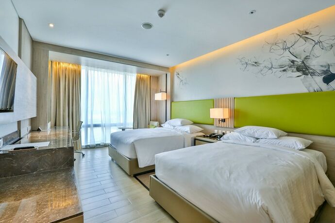Imagen de la habitación del Hotel Courtyard By Marriott Iloilo. Foto 31
