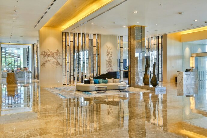 Imagen de los interiores del Hotel Courtyard By Marriott Iloilo. Foto 36