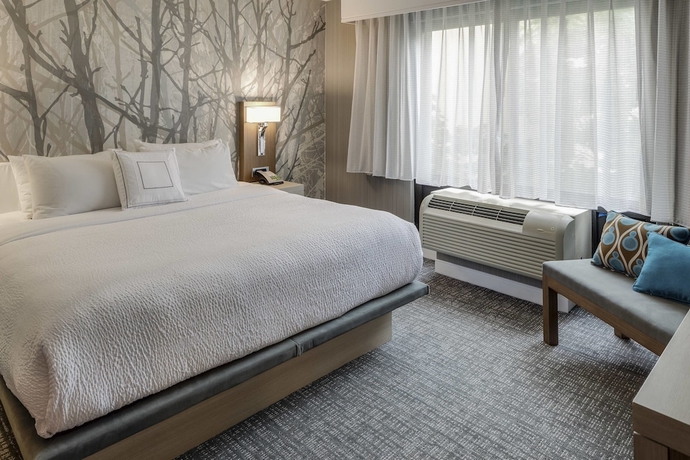 Imagen de la habitación del Hotel Courtyard By Marriott In Portsmouth. Foto 11