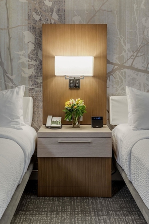 Imagen de la habitación del Hotel Courtyard By Marriott In Portsmouth. Foto 12