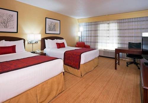 Imagen de la habitación del Hotel Courtyard By Marriott Indianapolis At The Capitol. Foto 6