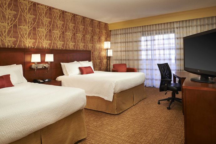 Imagen de la habitación del Hotel Courtyard By Marriott Indianapolis Castleton. Foto 10